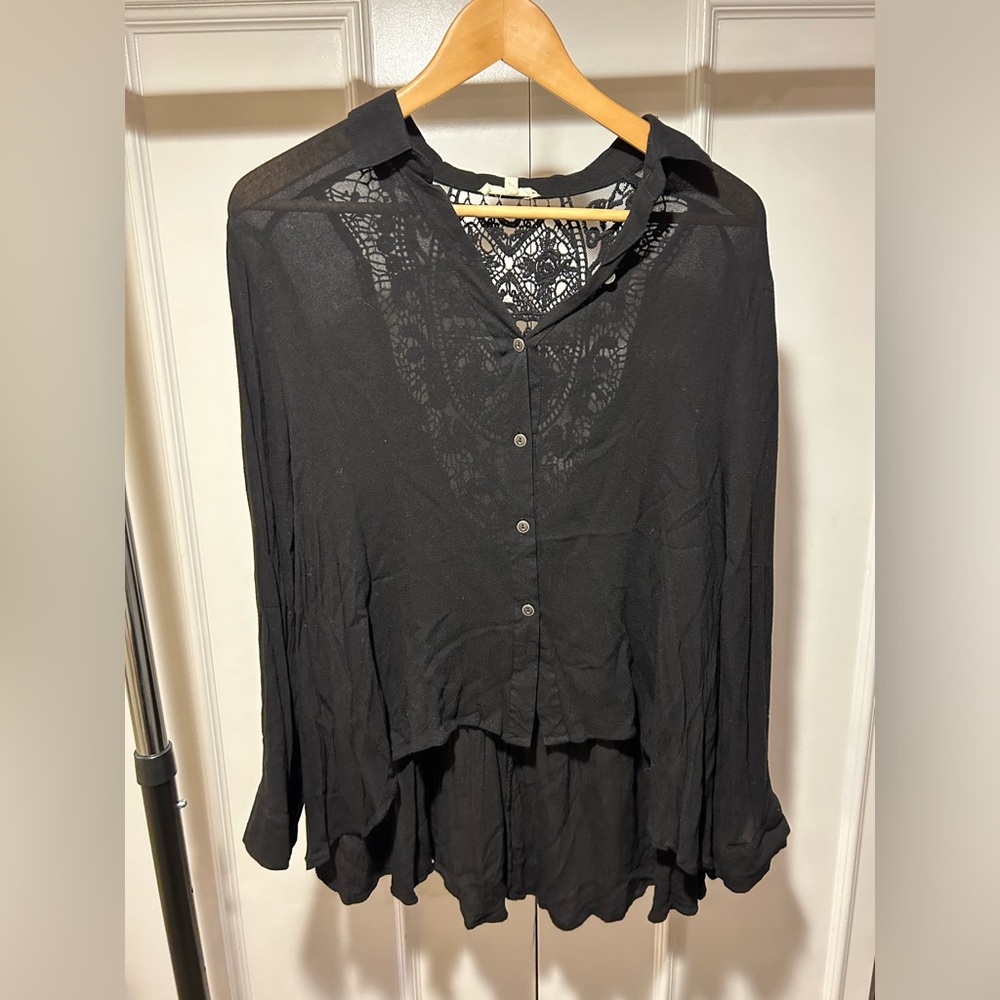 Promesa high low long sleeve blouse